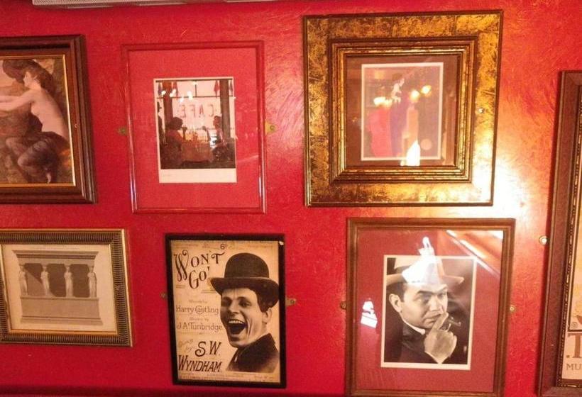 فندق صغير Fifteens Of Swinley