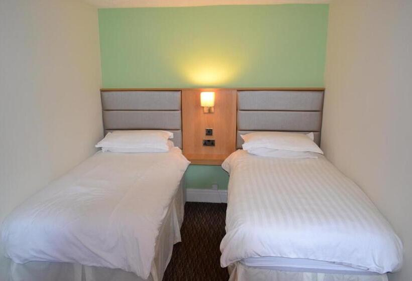 Albergue Oak Tree Inn