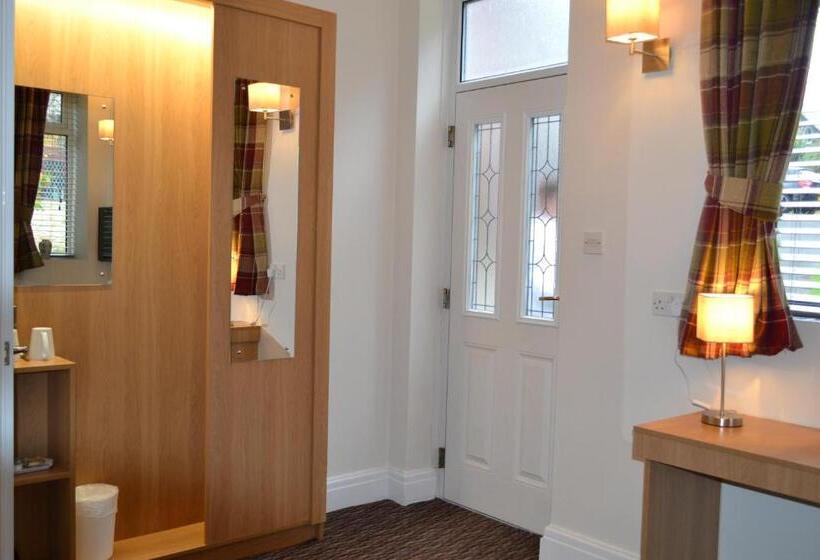 Albergue Oak Tree Inn