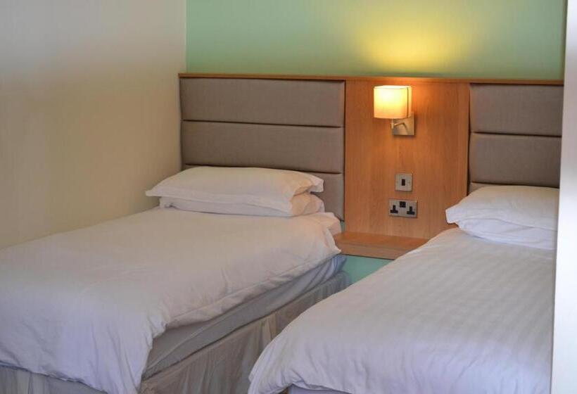 Albergue Oak Tree Inn