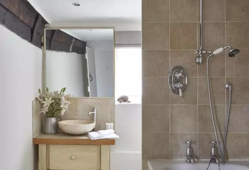 Retkeilymaja Sign Of The Angel