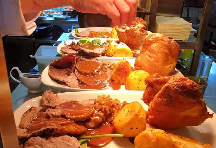 호스텔 Usk And Railway Inn