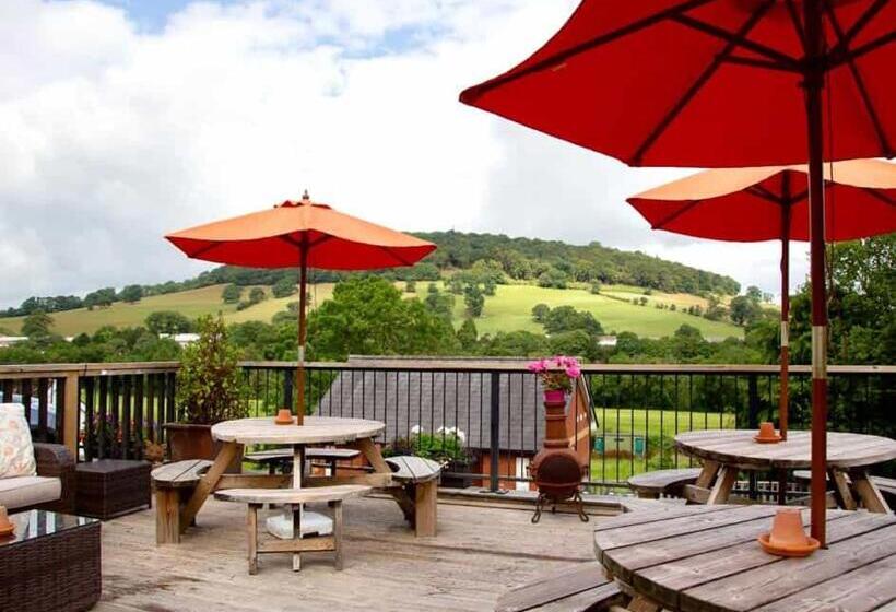 호스텔 Usk And Railway Inn