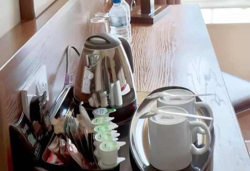 ユースホステル Usk And Railway Inn