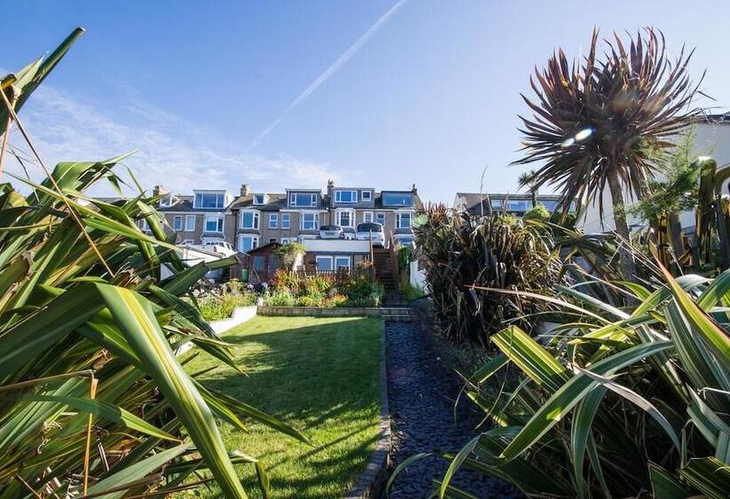 ペンション Atlantic Heights Guest House