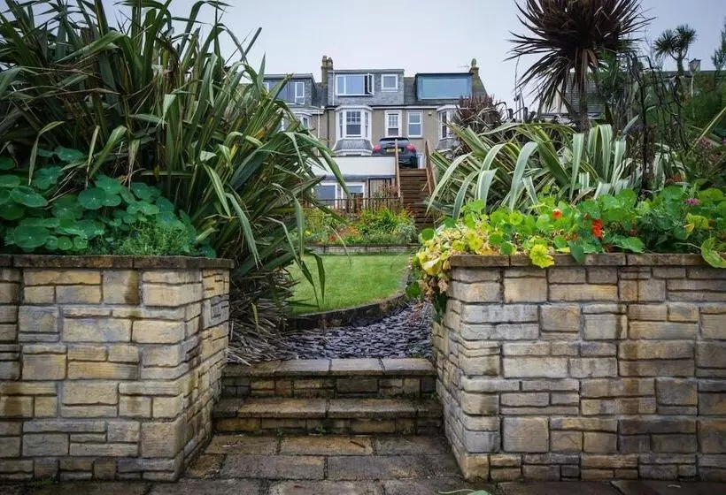 Majatalo Atlantic Heights Guest House