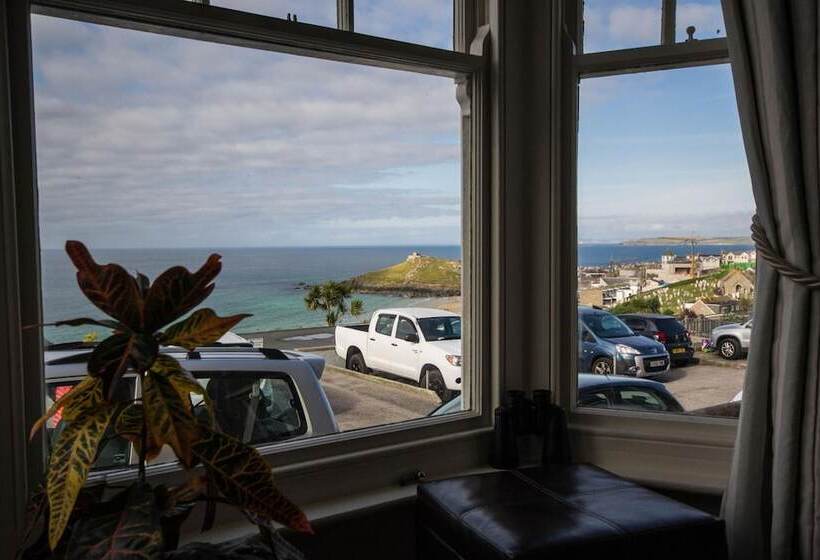 ペンション Atlantic Heights Guest House