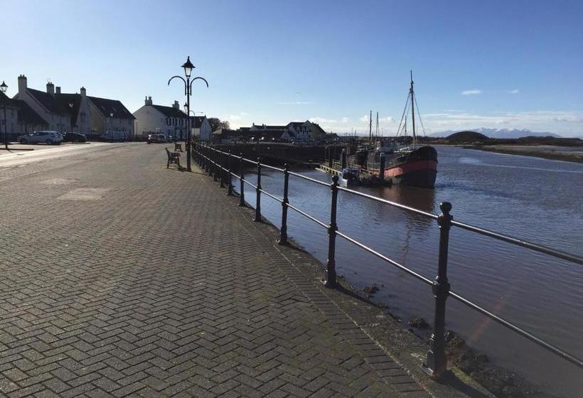 פנסיון Irvine Bay