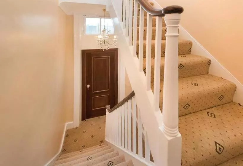 پانسیون London Residence