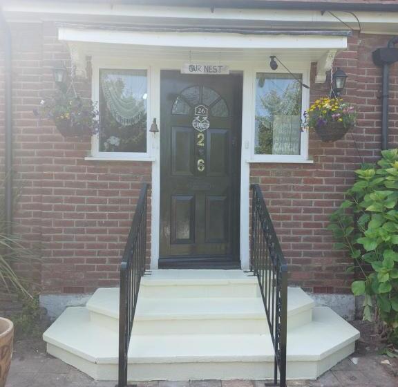 פנסיון Nest Guesthouse