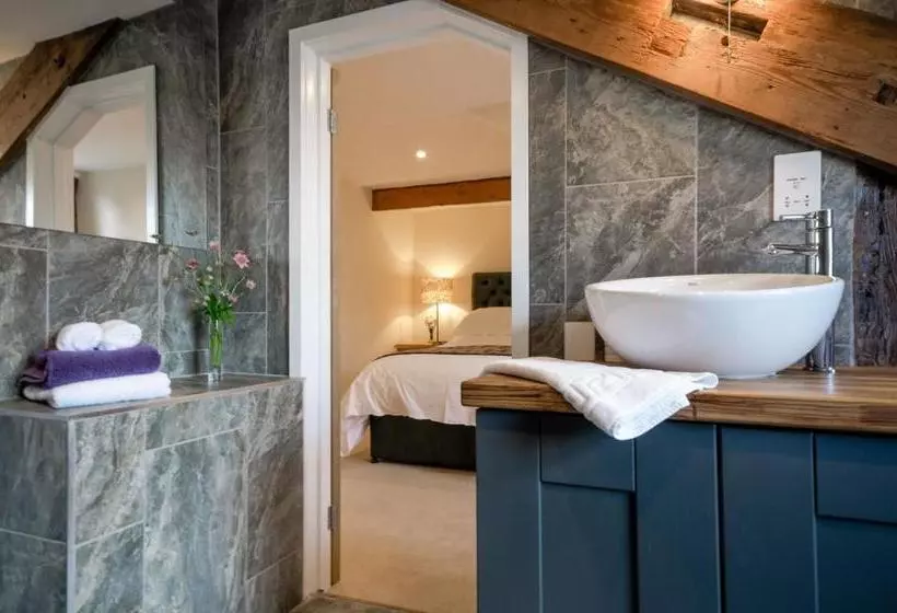 Pension  No93 Oower Hoose