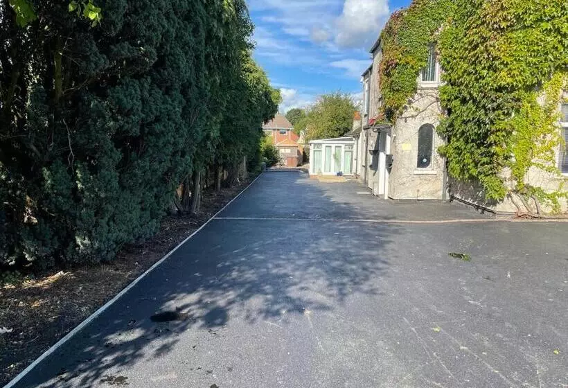 Majatalo Tanamara Guest House