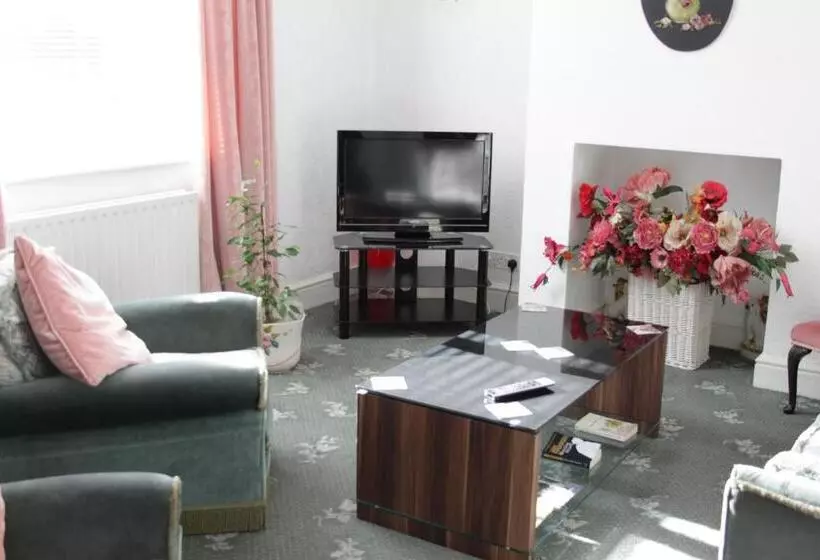 Majatalo Tanamara Guest House