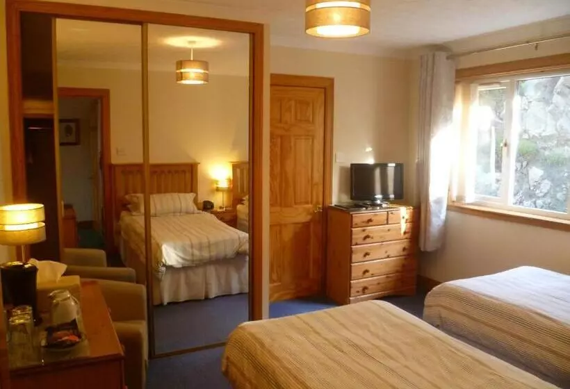 Majatalo Tigh Na Sith