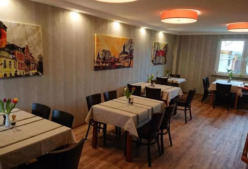 Retkeilymaja Gasthaus Zur Hecke