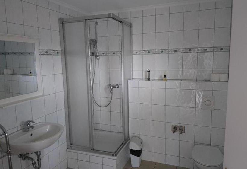 Общежитие Gasthaus Zur Hecke