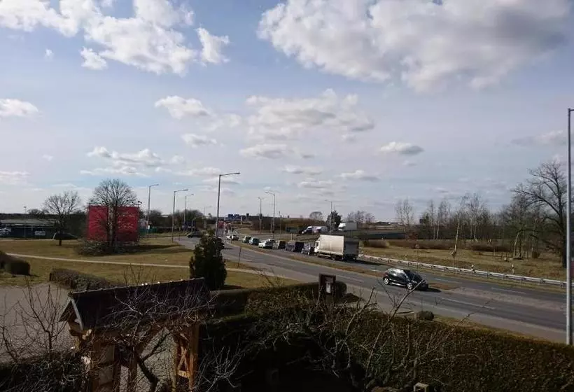 Retkeilymaja Gasthaus Zur Hecke