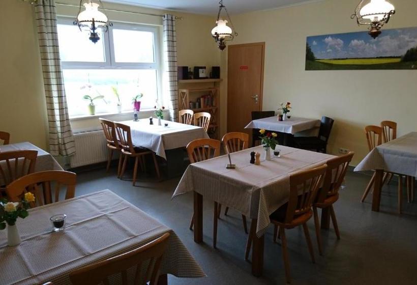 Общежитие Gasthaus Zur Hecke