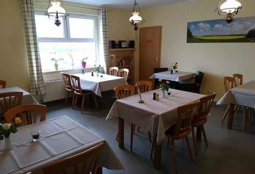 Retkeilymaja Gasthaus Zur Hecke