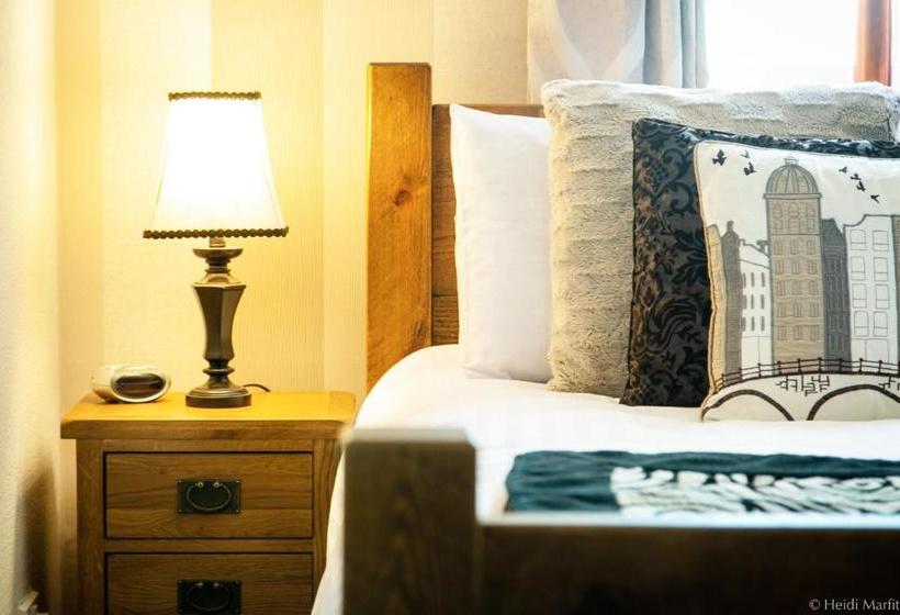 فندق صغير The Old Hall Inn