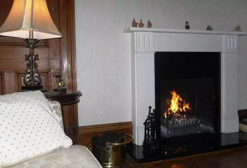 پانسیون Ardfern Guest House