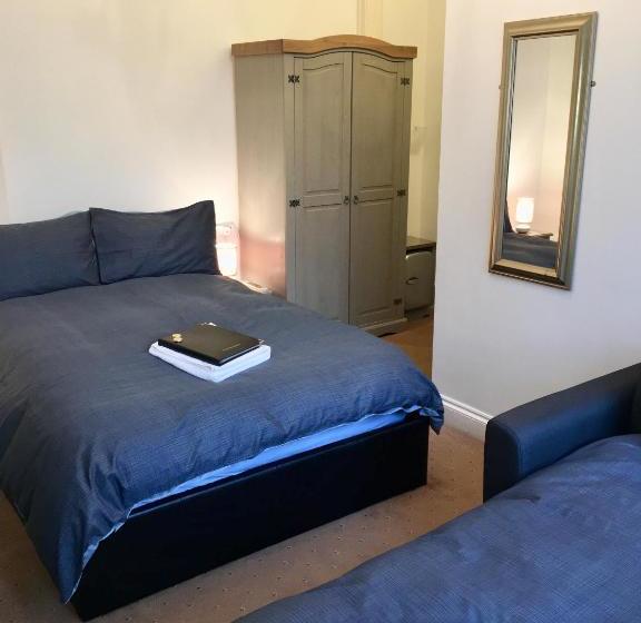 بنسيون The Weatherdene