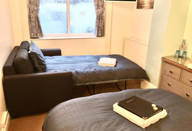 بنسيون The Weatherdene