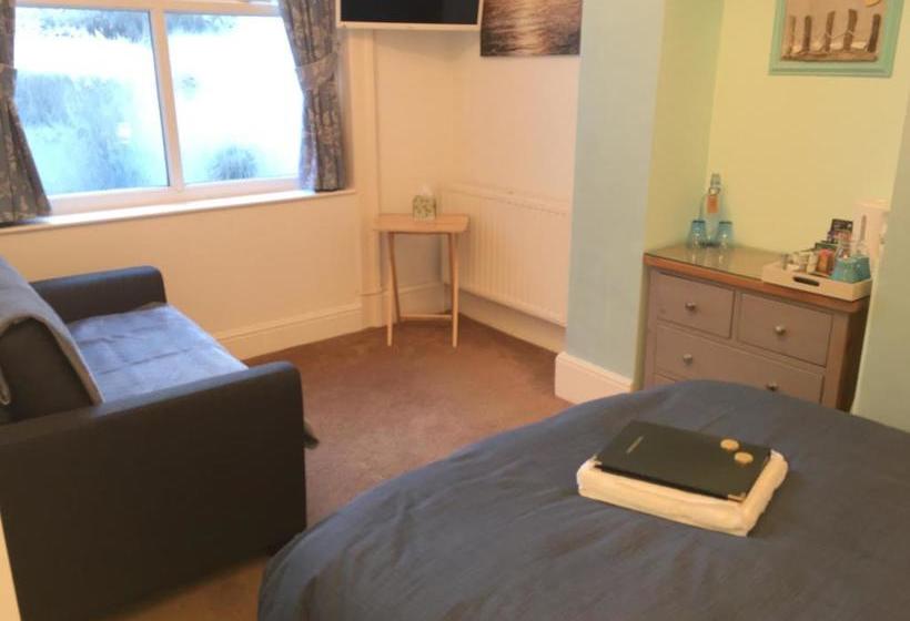 بنسيون The Weatherdene