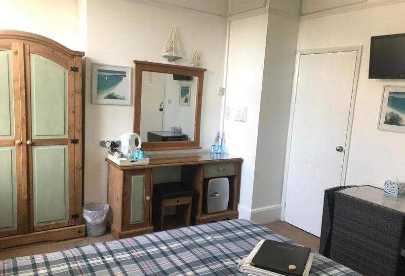 بنسيون The Weatherdene