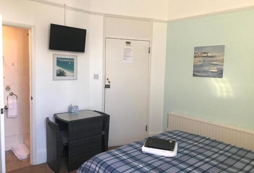 بنسيون The Weatherdene