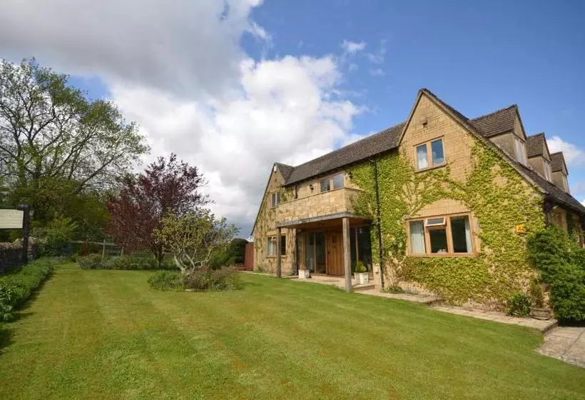 Majatalo Woodland Guesthouse