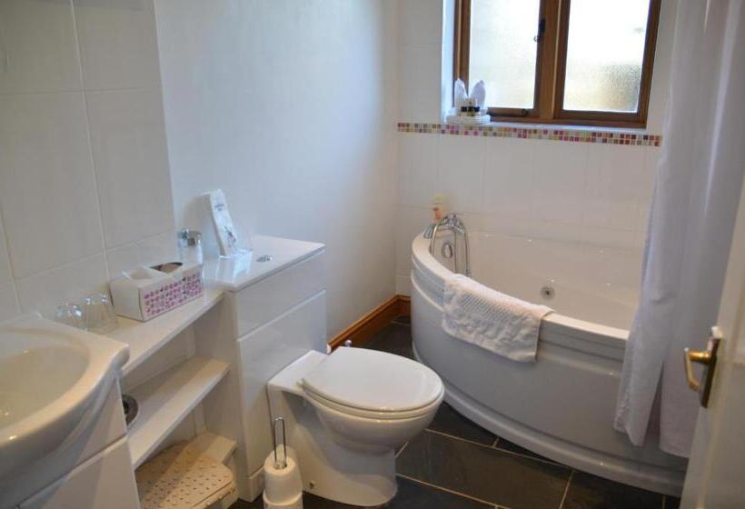 بنسيون Woodland Guesthouse