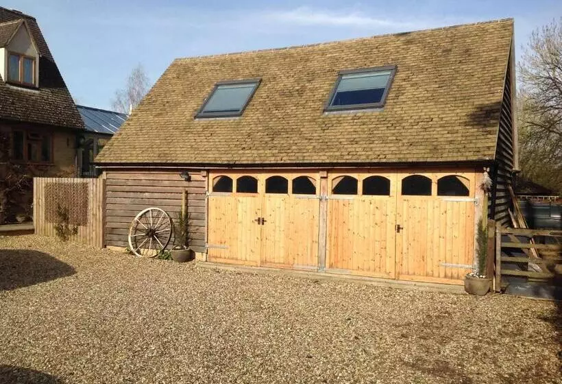 Majatalo Woodland Guesthouse