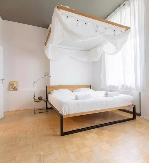 Majatalo Green Residence Boutique Lofts & Villa