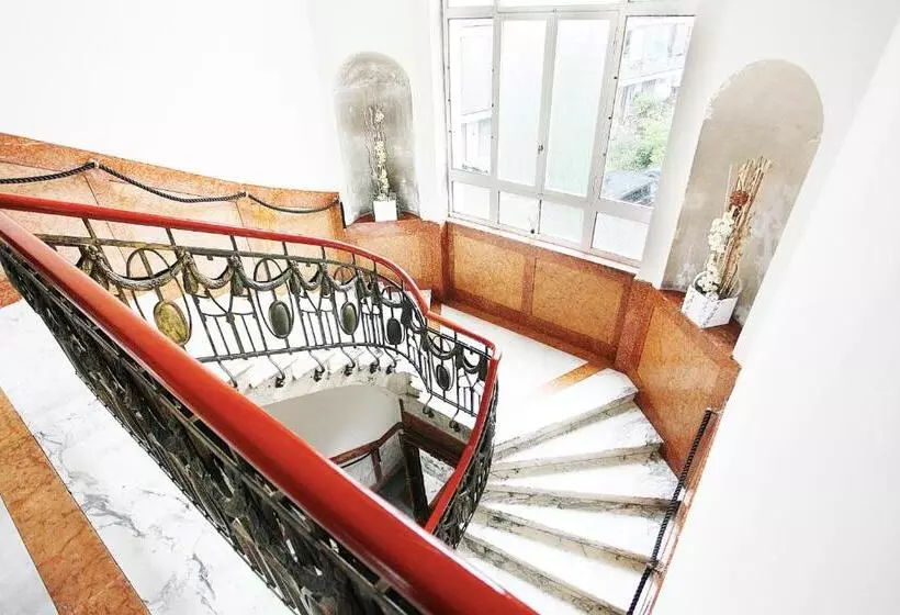 Majatalo Green Residence Boutique Lofts & Villa