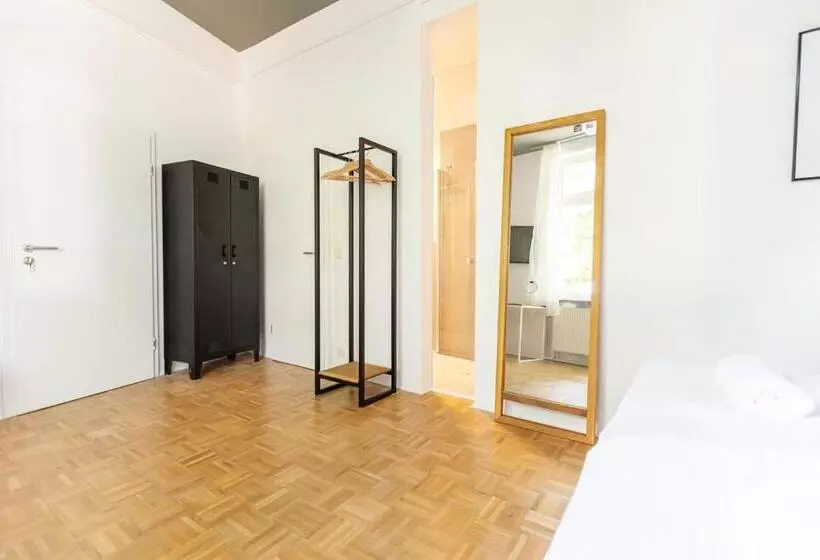 Majatalo Green Residence Boutique Lofts & Villa