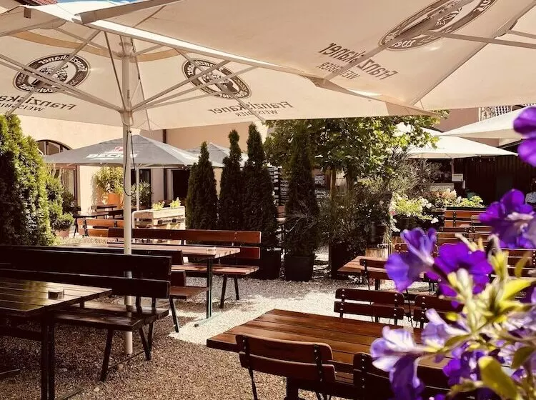 Majatalo Landgasthof Zur Sonne