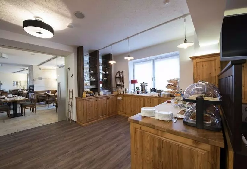 Majatalo Landgasthof Zur Sonne