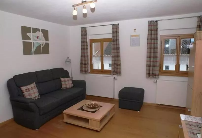 Majatalo Zum Egerländer Fachwerkhof