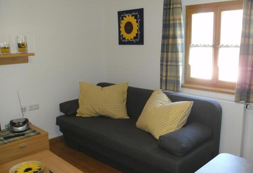 Pensão Zum Egerländer Fachwerkhof