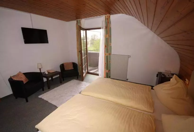 ユースホステル Gasthof Küssaburg