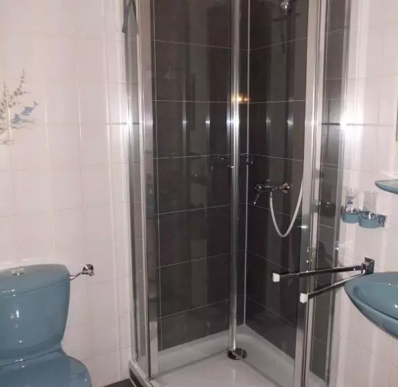 Aamiaismajoitus (B&B) Landhaus Enztalperle