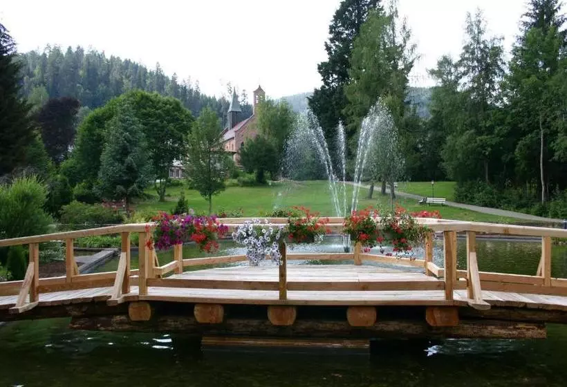 Aamiaismajoitus (B&B) Landhaus Enztalperle