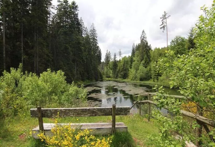 Aamiaismajoitus (B&B) Landhaus Enztalperle