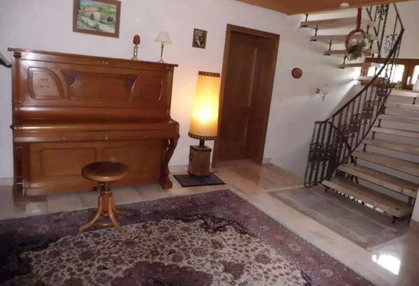 Aamiaismajoitus (B&B) Landhaus Enztalperle