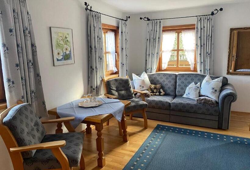 Hotel Gästehaus Herbstbauernhof