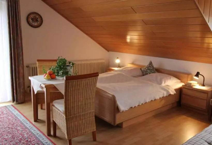 Majatalo Gästehaus Heimenberg
