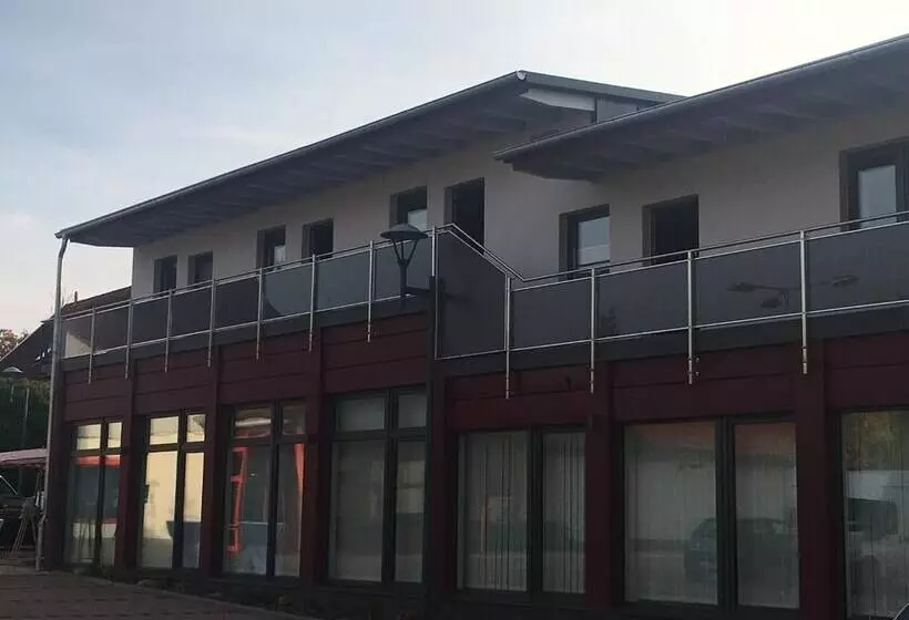 Majatalo Boardinghouse Alte Bank