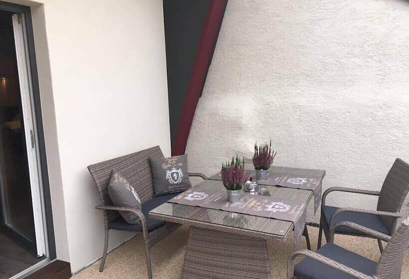 פנסיון Boardinghouse Alte Bank