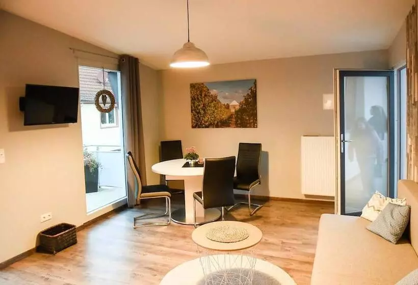 Majatalo Boardinghouse Alte Bank